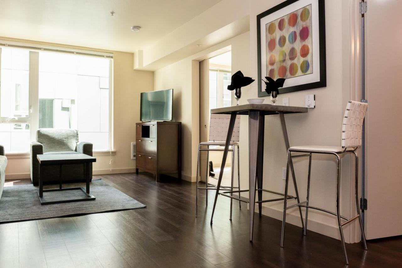 Capitol Hill Exclusive Luxury Apartments シアトル エクステリア 写真