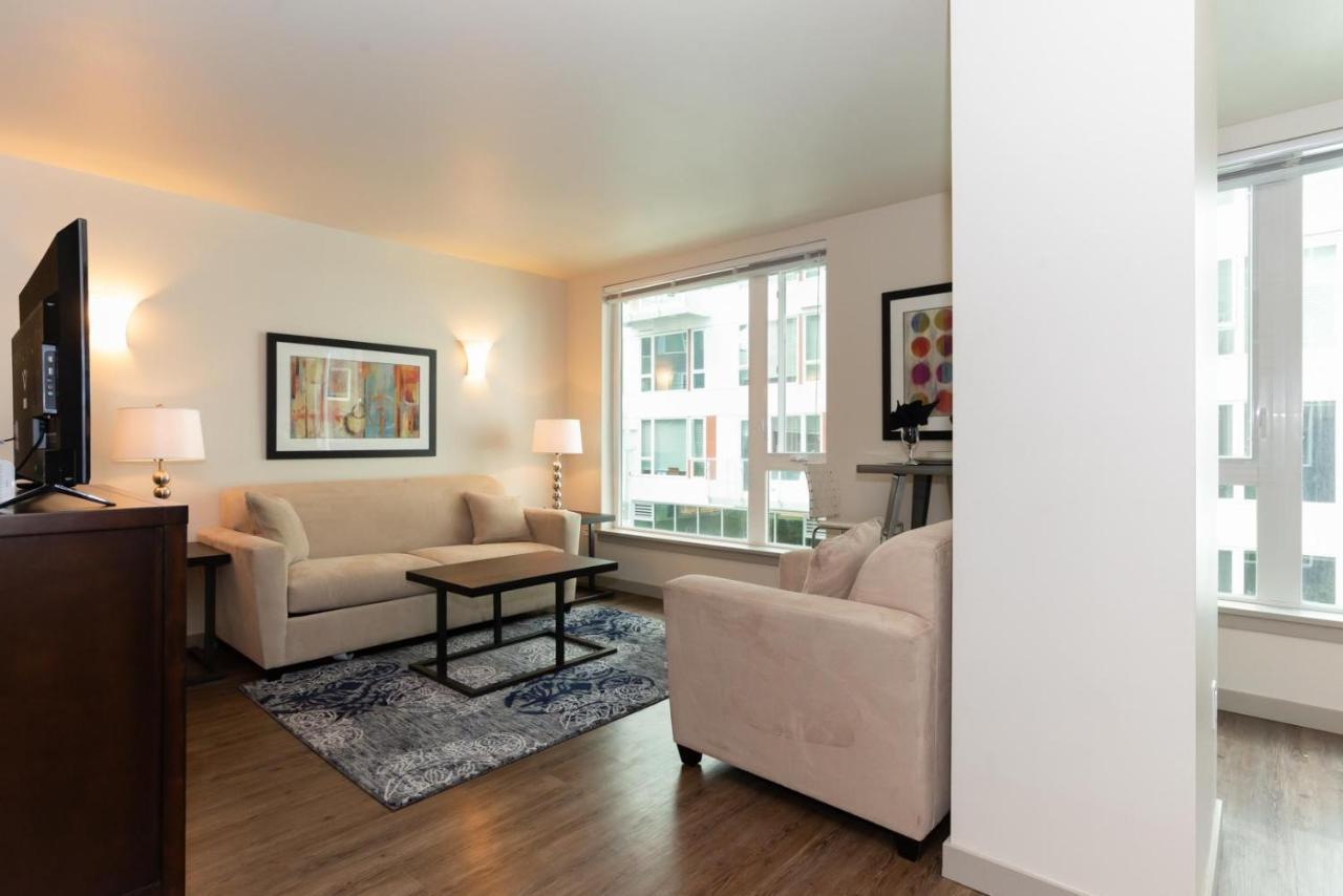 Capitol Hill Exclusive Luxury Apartments シアトル エクステリア 写真