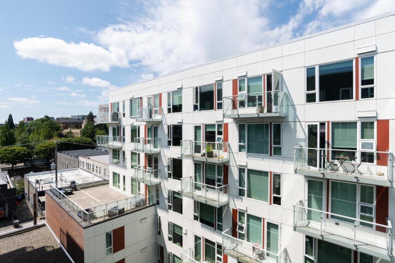 Capitol Hill Exclusive Luxury Apartments シアトル エクステリア 写真