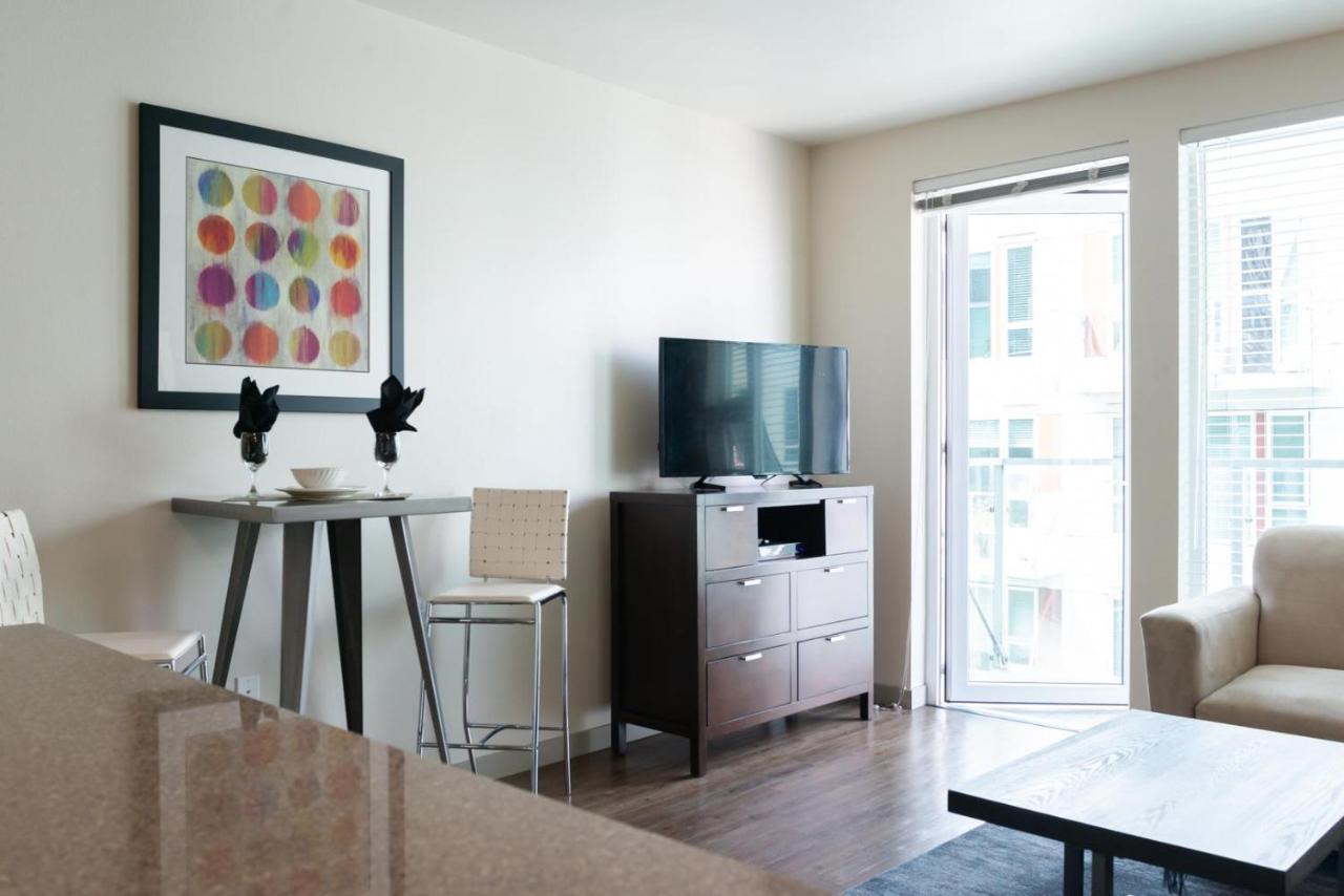Capitol Hill Exclusive Luxury Apartments シアトル エクステリア 写真